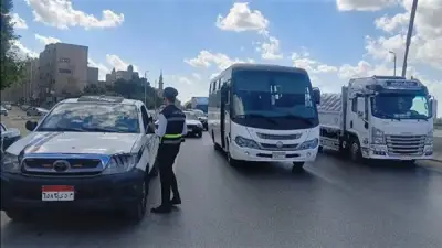 المرور يحرر 869 مخالفة لعدم تركيب الملصق الإلكتروني ويرفع 38 مركبة متروكة خلال 24 ساعة