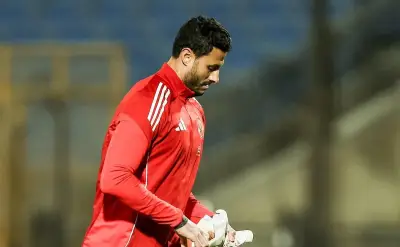 هل تضغط إدارة الأهلي على تورو لإشراك الشناوي أساسياً في المباريات المقبلة؟
