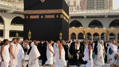 غرفة السياحة تشكل خلية أزمة لمواجهة تحديات رحلات العمرة في رمضان وتطالب بعدم فرض غرامات