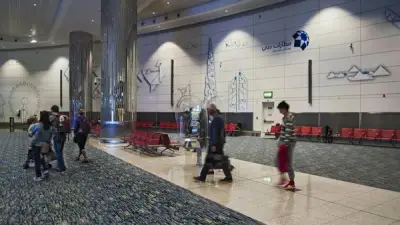 مطارات دبي تستأنف الرحلات الجوية جزئياً بعد تعليق مؤقت