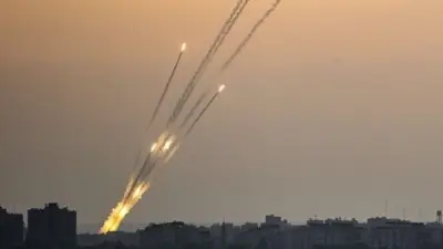 تصعيد عسكري جديد: حزب الله يستهدف مواقع إسرائيلية في شمال فلسطين والجولان