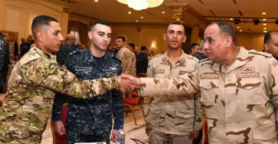 سالم زاهر يلتقي مقاتلي القوات البحرية والمنطقة الشمالية العسكرية في زيارة ميدانية