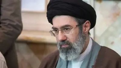 مجتبى خامنئي يُختار مرشدًا جديدًا لإيران تحت ضغوط الحرس الثوري