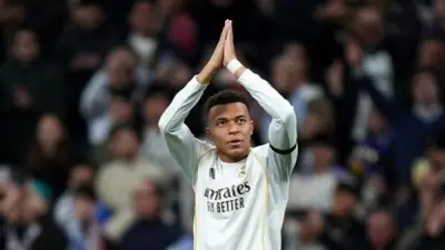 مبابي في عين العاصفة: انتقادات حادة بعد سهرة مع حكيمي أثناء غياب ريال مدريد