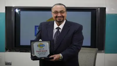 مبتدا يكرم الشاعر طارق ثابت صاحب تتر مسلسل رأس الأفعى