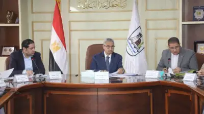 محافظ بني سويف يرأس اجتماع اللجنة العليا لتقنين أراضي أملاك الدولة
