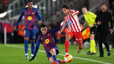 برشلونة يستدعي ظهيرًا شابًا من الرديف بعد إصابات كوندي وبالدي