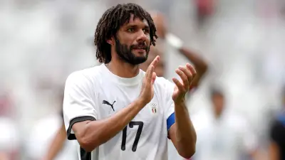 محمد النني ينفي طلاقه من زوجته المغربية حنان ويطالب باحترام خصوصيته