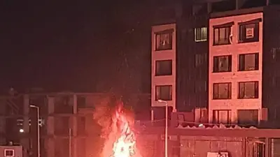 احتراق مقار أحزاب انفصالية في السليمانية بعد تعرضها للقصف ونفي رسمي لهجمات برية على إيران