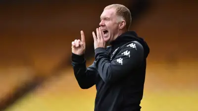 بول سكولز يهاجم كاريك بعد أول خسارة لمانشستر يونايتد تحت قيادته