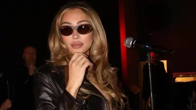 مايا دياب تكشف عن لحظات الرعب في القفز من الطائرة وتتحدث عن خلافها مع أصالة