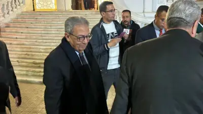 عمرو موسى يشارك في الجمعية العمومية لحزب المحافظين ويطلق شرارة سباق الرئاسة