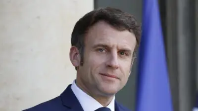 ماكرون يحذر إسرائيل من أي تدخل بري في لبنان ويؤكد دعم فرنسا للسلطات اللبنانية