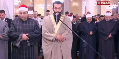 بث مباشر لصلاتي العشاء والتراويح من مسجد الإمام الحسين بالقاهرة