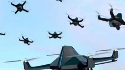 إيران تشن هجمات مكثفة بالمسيرات على القوات الأمريكية في البحر