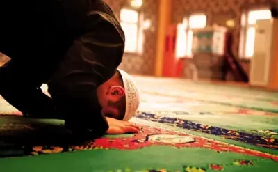 دار الإفتاء توضح حكم الدعاء بآيات القرآن في سجود الصلاة