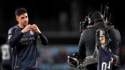 كشف سر احتفال فالفيردي المؤثر مع معد ريال مدريد بعد هدف الفوز القاتل