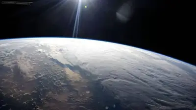 إنجاز علمي غير مسبوق: زراعة الحمص في تربة قمرية محاكاة تفتح آفاقًا جديدة للزراعة الفضائية