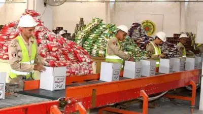 القوات المسلحة توزع مليون ونصف عبوة غذائية على المواطنين بأسعار مخفضة في رمضان