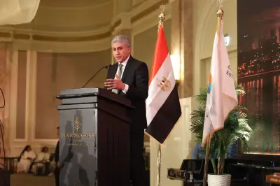 شريف فتحي: تنويع المنتجات السياحية يدعم جذب أسواق جديدة من السائحين