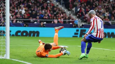 جريزمان يتجاوز دروجبا ويهدد صلاح في صدارة هدافي دوري الأبطال