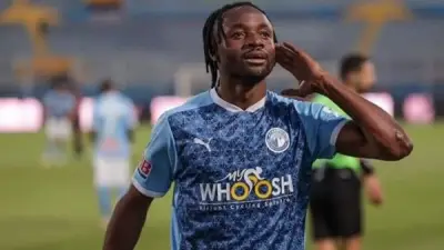 بيراميدز يمدد عقد الكونغولي فيستون ماييلي لموسمين إضافيين