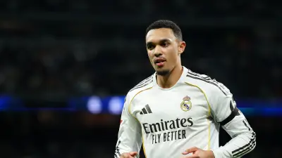 أرنولد يصف فالفيردي: أكثر لاعب مظلوم على كوكب الأرض بعد ثلاثية الريال