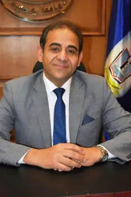 رئيس جامعة بورسعيد يؤكد على دعم ثقافة الابتكار وريادة الأعمال بين الطلاب