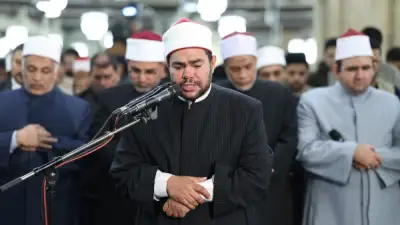 توافد جماهيري كبير بالجامع الأزهر في الليلة الثالثة والعشرين من رمضان لإحياء العشر الأواخر