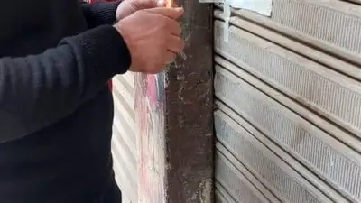 ضبط مصنع أعلاف غير مرخص في الجيزة ومصادرة كميات كبيرة من منتجات غير صالحة