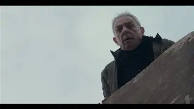 مأساة في فرصة أخيرة: سقوط حفيدة محمود حميدة من أعلى بناية في الحلقة التاسعة