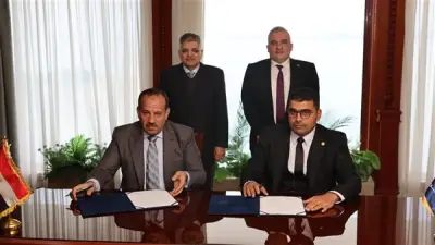 قناة السويس توقع بروتوكول تعاون مع جهاز حماية البحيرات لتعزيز الثروة السمكية