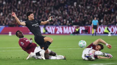 مانشستر سيتي يتعثر أمام وست هام ويقرب آرسنال من لقب البريميرليج بعد صدمة ريال مدريد