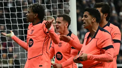 انتخابات برشلونة: لاعبو الفريق يشاركون بالتصويت بعد مباراة إشبيلية