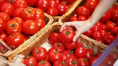 ارتفاع صاروخي في أسعار الطماطم مع اقتراب عيد الفطر.. وتفاوت كبير بين الأسواق