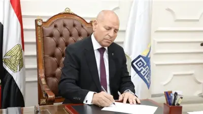 محافظ القاهرة يحذر من التهاون في إزالة مخالفات البناء بالزيتون