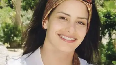 وفاة والد الكاتبة رشا عزت الجزار.. تفاصيل الحزن والتأثر عبر فيسبوك