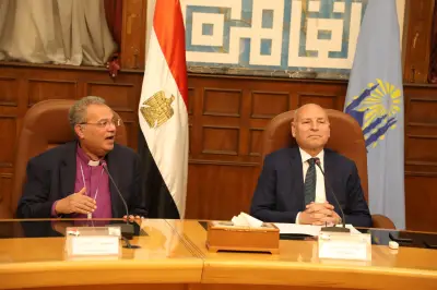 رئيس الطائفة الإنجيلية يهنئ محافظ القاهرة بعيد الفطر المبارك