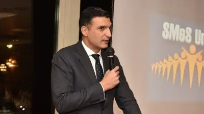 وزير الصناعة يؤكد على تنمية الأنشطة الإنتاجية في القرى والريف لتحقيق التوازن الاقتصادي