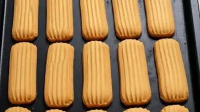 وصفة اقتصادية سهلة لتحضير بسكويت العيد في المنزل