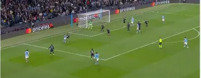 مانشستر سيتي يتأهل إلى ربع نهائي أبطال أوروبا بعد فوز مثير على ريال مدريد