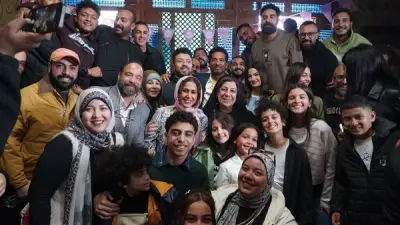 عمرو سعد يحتفل بانتهاء تصوير مسلسله الرمضاني إفراج وسط حضور نجومي مكثف