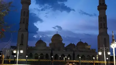 تقلبات جوية تضرب الغردقة: أمطار متوسطة دون عوائق مرورية