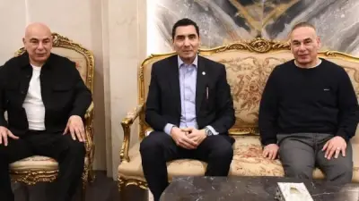 وزير الرياضة يجتمع بجهاز منتخب مصر في استاد القاهرة لمناقشة الاستعدادات للمونديال