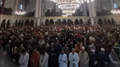 مسجد الرحمن بالمظلات يختتم القرآن في أجواء روحانية مهيبة خلال الليلة الوترية الأخيرة