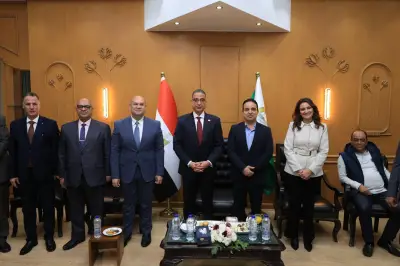 محافظ الجيزة يتبادل التهنئة مع المواطنين بمناسبة عيد الفطر المبارك