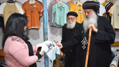 الأنبا بولا أسقف طنطا يفتتح معرض ملابس صيفي لدعم الأسر المحتاجة في الغربية