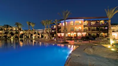 وزارة السياحة تشكل غرفة عمليات مركزية لمراقبة المنشآت السياحية خلال عيد الفطر