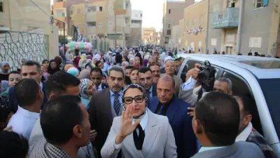 محافظ الوادي الجديد تؤدي صلاة العيد بالخارجة وقيادات تزور المستشفيات في الداخلة وبلاط