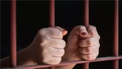 ضبط سيدة تستغل طفلتها في التسول بالجيزة بعد تداول فيديو بالواقعة